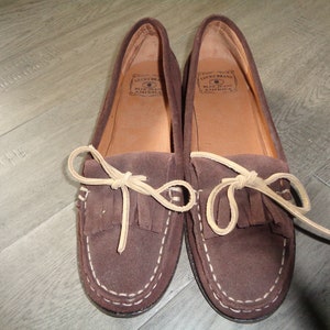 Vintage LUCKY BRAND Size 9 Brown Suede Leather Shoes  in Very Good Condition, A Size 9 Female Slip On Loafer like Moccasin shoe