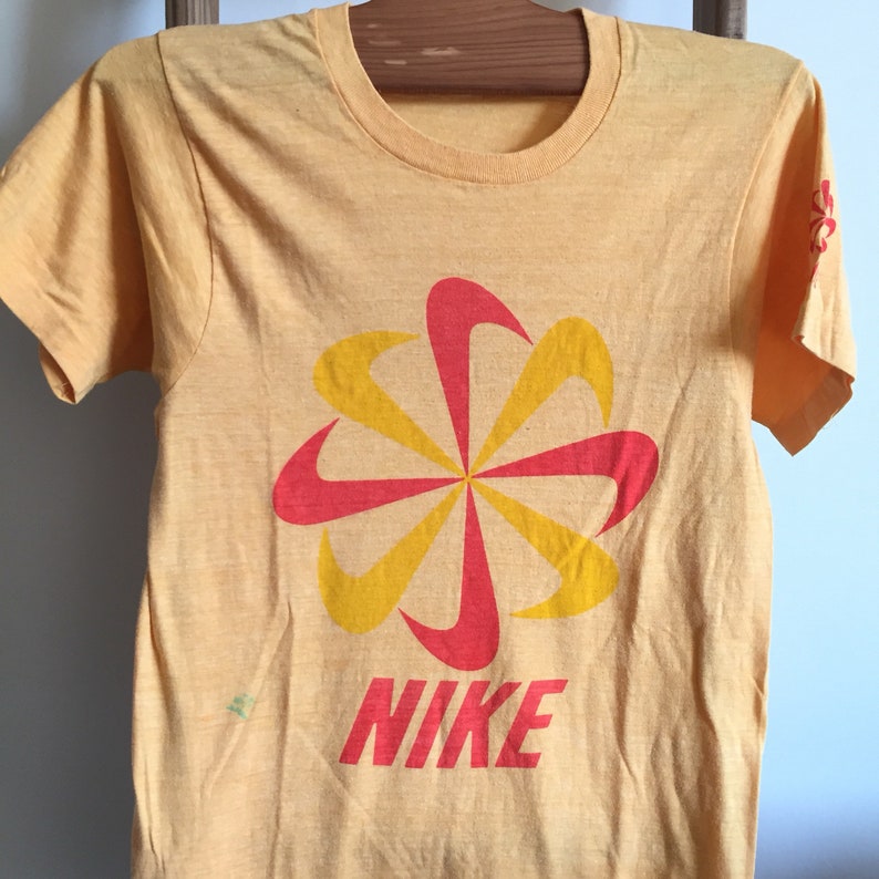 Vintage NIKE shirt 1970's Pinwheel Design RARE | Etsy