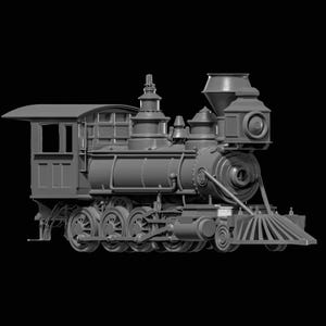 Puede incluir: Modelo en escala de una locomotora de vapor antigua. El tren presenta un diseño detallado con una chimenea prominente, una cabina con ventanas y múltiples ruedas. La parte delantera tiene un quitamiedos. El fondo es negro.