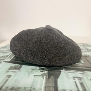 Kangol Wool Pumpkin Beret, Classic Versatile Casual Cap image 6