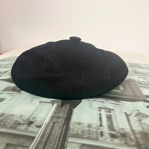 Kangol Pumpkin Beret, Breathable Mesh Classic Black Cap image 6