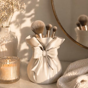3D Printed Bow Vase: Makeup Brush Holder, Artificial Flower Pot