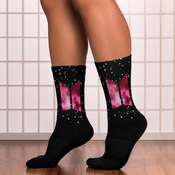 Chaussettes BTS Galaxy - Chaussettes Pink & Blanket Space Galaxy Bangtan Group - Kpop Tall Socks Merch