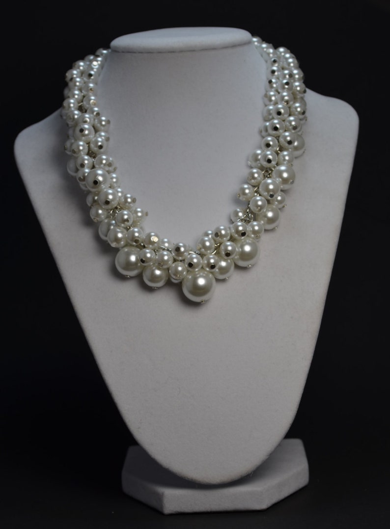 Pearl Necklace White Pearl Necklace Bauble Necklace Chunky Etsy