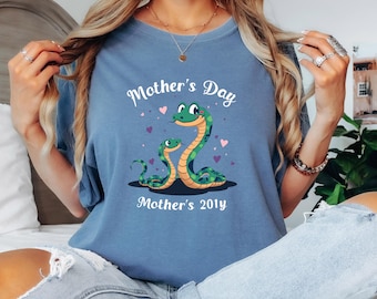 Mother and Baby Snake Illustration T-Shirt, Mama Serpent Graphic Tee