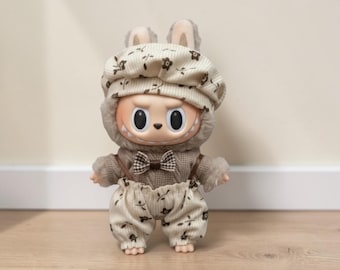 Ropa de muñeca de peluche hecha a mano, atuendo para muñeca de peluche de 17 cm, disfraz de tejido de diseñador con colgante, bonito regalo de ropa para muñeca.