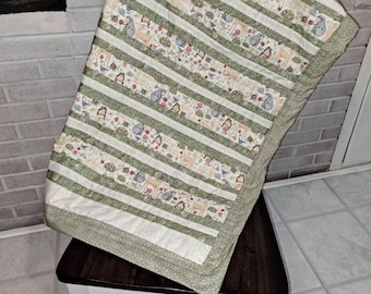 Handgefertigte Woodland Baby Quilt - 100% Baumwolle Waldtiere Krippe Decke