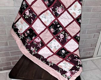 Handgemachte Blumen Patchwork Quilt - Burgund & Blush 100% Baumwolle Quilt Quilt - Vintage Romantische Cottage Decke