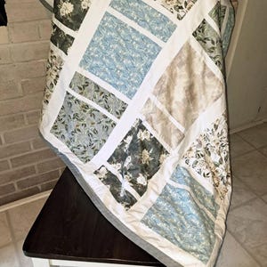 Handmade Neutral Patchwork Quilt – 100% Cotton Blue, Grey & Beige Throw Quilt – Modern Farmhouse Blanket