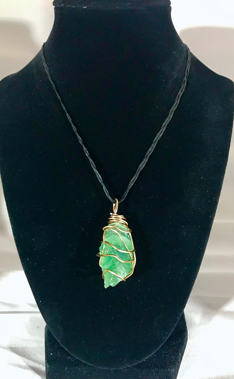 GREEN FLUORITE Healing Crystal wrapped in Aluminum Wire