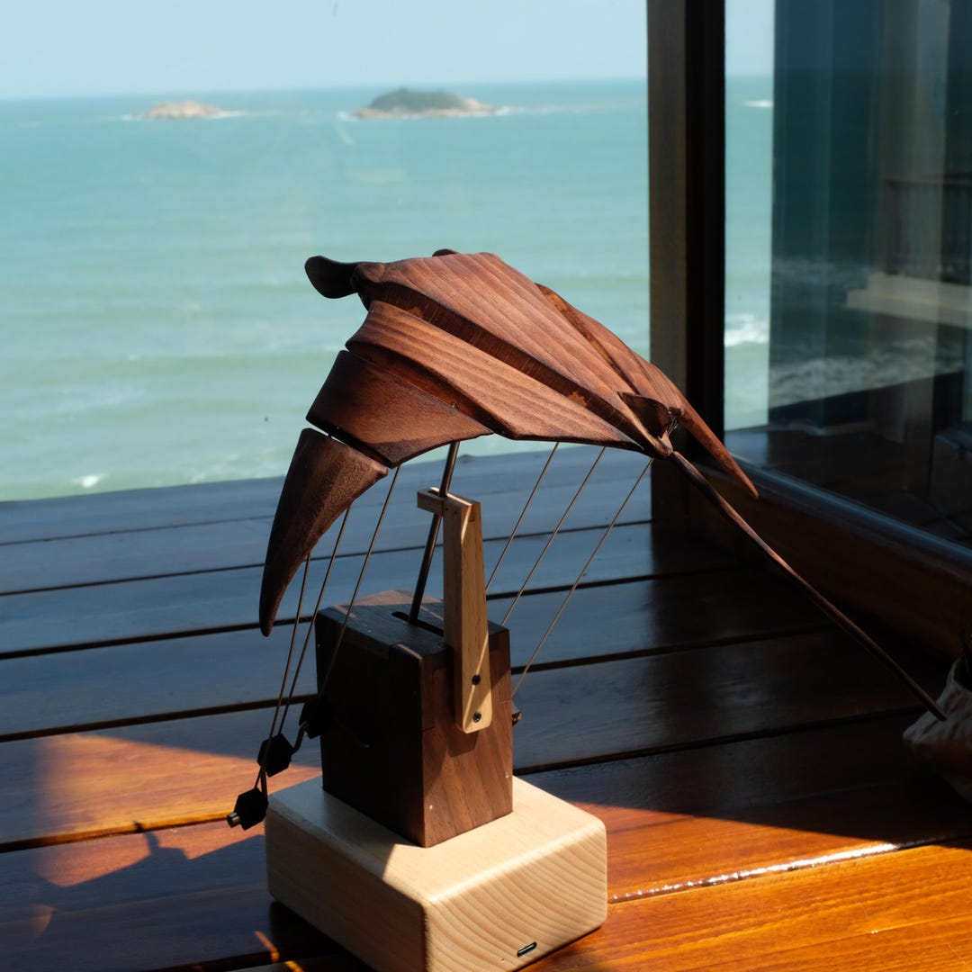 Rosewood Tone Finish Flying Manta Ray Automata Flying Wooden Sting ...
