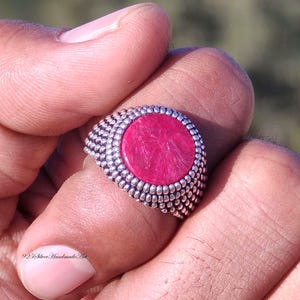 Handgemaakte 925 sterlingzilveren roze ster robijn statement ring, getextureerde granulatie ambachtelijke sieraden cadeau