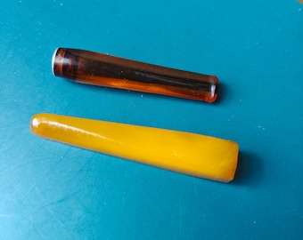 Vintage Set of 2 Art Deco Bakelite / Catalin Cigarette Holders.