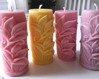 Vela Pilar de Lírio, Mistura de Cera de Abelha e Soja, Decoração Floral Escultural