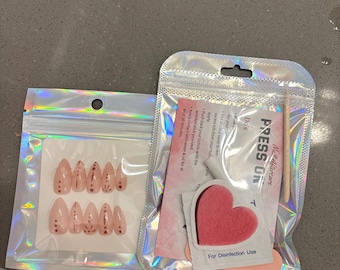 ¡Uñas postizas personalizadas!