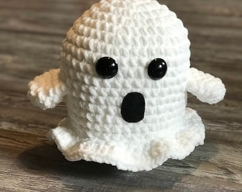 Crochet Ghost - Medium