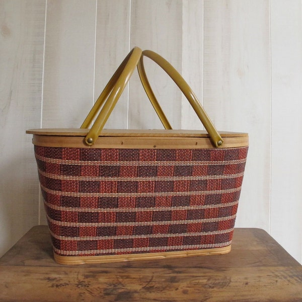 Beautiful Vintage Picnic Basket