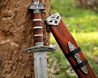 Épée Viking nordique en acier damas faite main avec fourreau - accessoire GN cosplay médiéval nordique - cadeau d'anniversaire de Noël pour lui