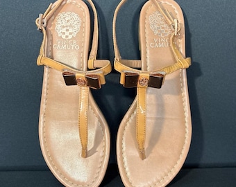 Vince Camuto “Malinda” Tan Thong Sandals Rose Gold Bow Accent Adjustable Straps