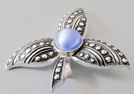 Vintage faux marcasites and  blue moonglow cabach… - image 3