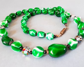 Vintage Green Art Glass Beaded Necklace