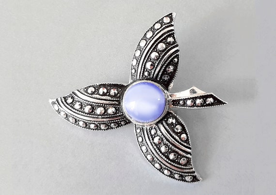 Vintage faux marcasites and  blue moonglow cabach… - image 1