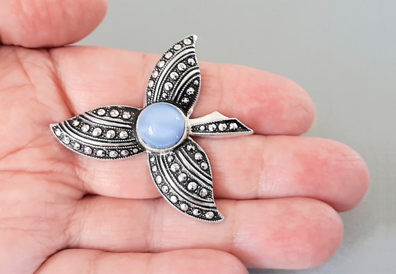Vintage faux marcasites and  blue moonglow cabach… - image 5