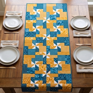 Pinwheels Table Runner Quilt Pattern PDF, Americana Star variation,  Beginner Friendly Farmhouse Decor 24"x60" (PDF Download )
