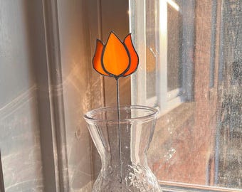 Tallo de tulipán de vidriera