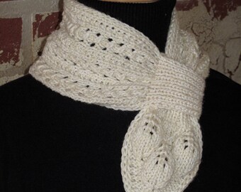 Les Feuilles Blanche Knit Scarf Pattern