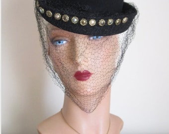 Amazing 1940s Tilt Topper Hat