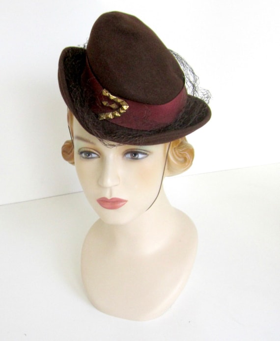 1940s tilt topper hat