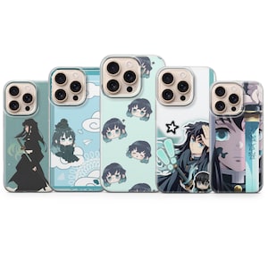 Puede incluir: Un conjunto de cinco fundas para teléfono con ilustraciones de estilo anime. Los diseños presentan personajes con cabello negro, motivos de nubes y una estrella. La paleta de colores incluye tonos de azul, verde y blanco.