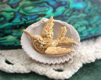 Brass Hummingbirds, Brass Bird Stampings, Bird Charms, Brass Birds STA-044