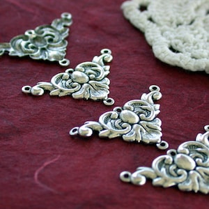 Metal Stampings, Vintage Style Stampings, Brass Stampings, Findings, Jewelry Findings, Links STA-029