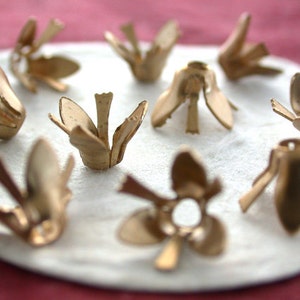 Raw Brass Flower Stampings, Raw Metal Flowers, Vintage Style Metal Flowers, Made in the USA ~  STA-198