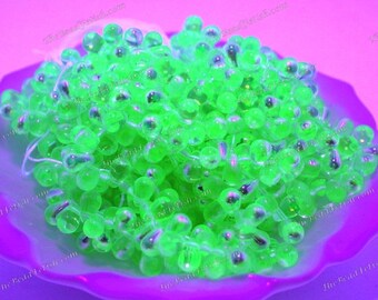 100 ~  6 x 4mm UV Black Light Czech Glass Teardrop Beads, Uranium Glass Beads, Vaseline Glass Beads, Czech Glass Fringe Beads CZ-1084