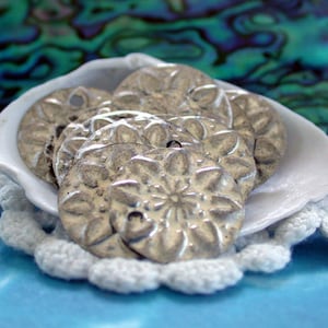 20 ~ 16mm Coin Charms, Antique Silver Coin Stampings, Antique Silver Coins, Belly Dancing Coins, Flower Charms, Coin Stampings  MB-059-20