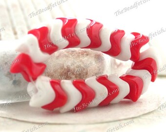 24 ~ Vintage Bohemian Bright Red and White Pressed Glass Snake Beads, Interlocking Glass Beads, Red & White Vintage Beads VB-308