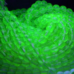 50 ~ 6mm Round UV Black Light Beads, 6mm Druks Vaseline Glass Beads, Czech Glass Druks, Round Glass Beads, Party Beads, Druks CZ-533