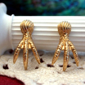 2 ~ Brass Bird Claws, Bird Talons, Brass Stampings, Steampunk, Brass Bird Feet, Doll Supplies STA-046