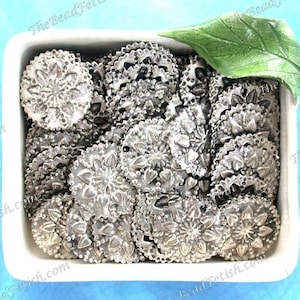 100 ~ 20mm Coin Charms, Antique Silver Flower Stampings, Belly Dancing Coins, Flower Charms, Coin Stampings  MB-093-100