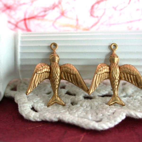 Bird Charms, Brass Stampings, Bird Stampings, Brass Bird Stampings, Brass Birds, Birds, Swallows STA-023