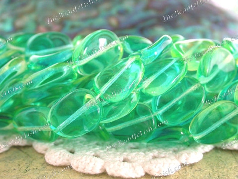 25 UV Beads, Black Light Beads, Twisted Flat Oval Black Light Beads, Green/Blue Czech Glass Beads, Party Beads CZ-694 image 2