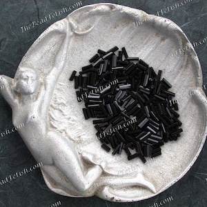 10 grams ~ Antique 1900&#39;s Jet Black Glass Bugle Beads, Venetian Size #3 Hex Cut Bugle Beads, Bead Work Repair, Beaded Fringe Repair  VB-004