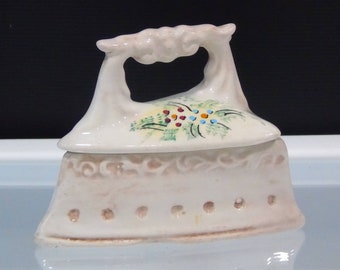 Caja de baratijas Bomboniere Dalia Napoli con forma de hierro vintage