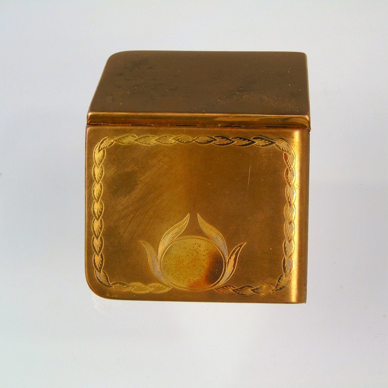 Vintage Powder Makeup Elgin American Compact Art Deco Gold Tone Mirror Puff