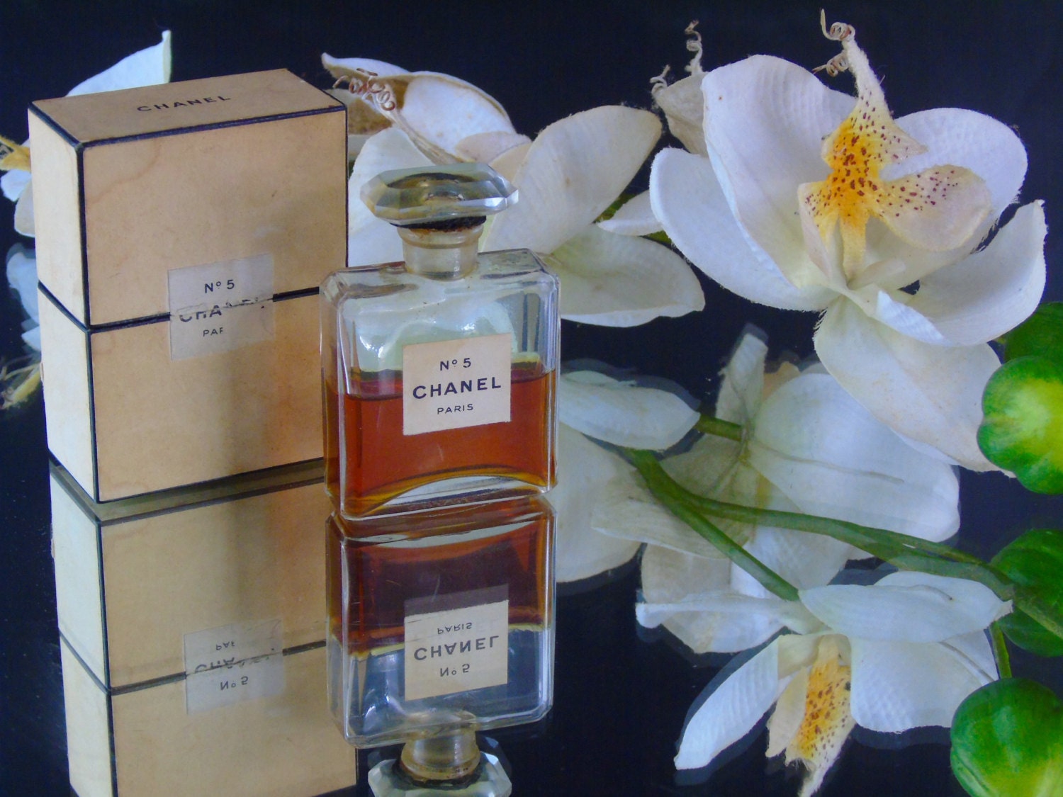Vintage Perfume Bottle/Box Chanel No 5 Extrait TPM, 200 1/2 OZ