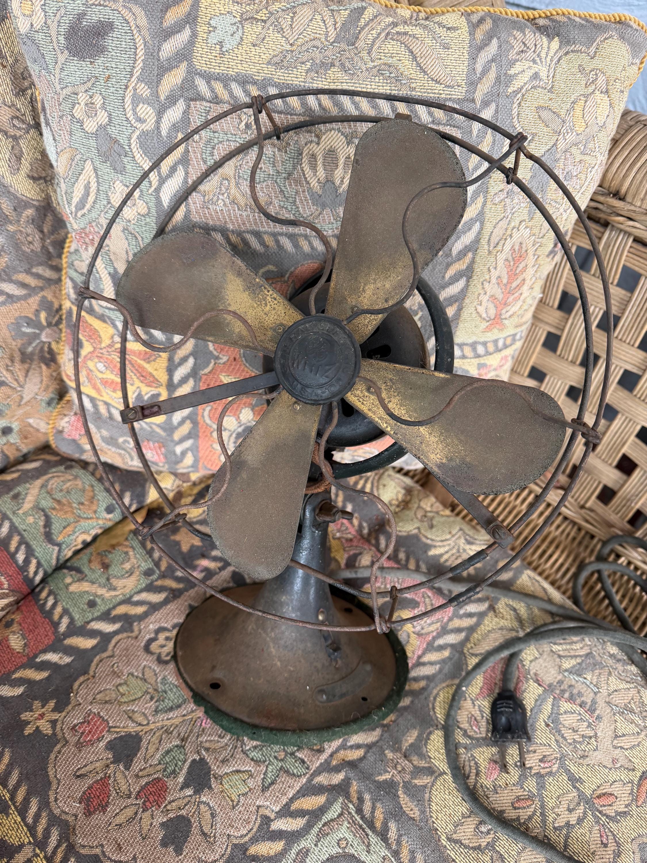Ge Fans Vintage - Etsy