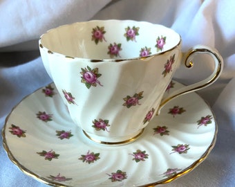 Vintage Aynsley Bone China Tea Cup & Saucer Set England Gold Pink Rosebuds Roses Floral Pattern Teacup English Rose